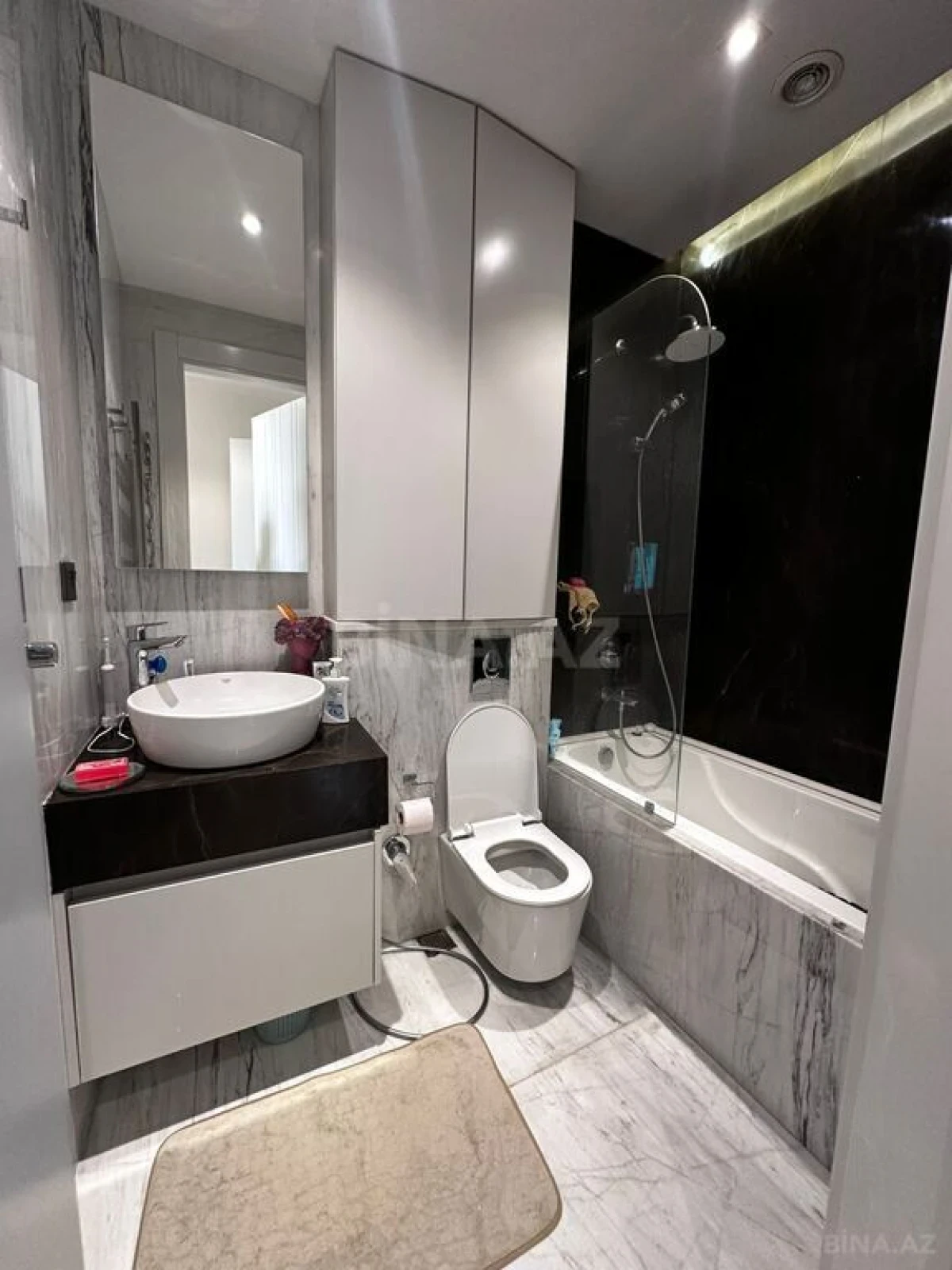 Kirayə verilir 3 otaqlı mənzil 120 m²