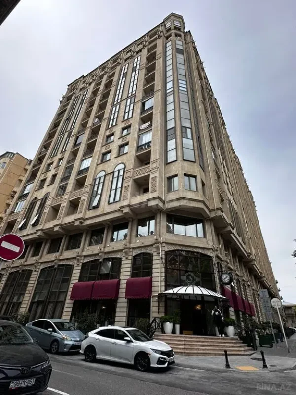 Kirayə verilir 3 otaqlı mənzil 120 m²