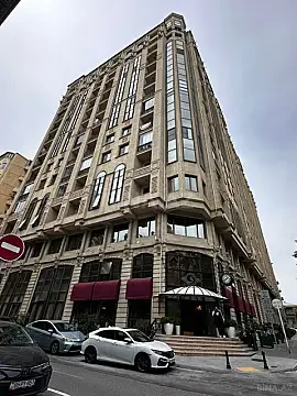 Kirayə verilir 3 otaqlı mənzil 120 m² — Bakı 3 otaq 120.00 m²