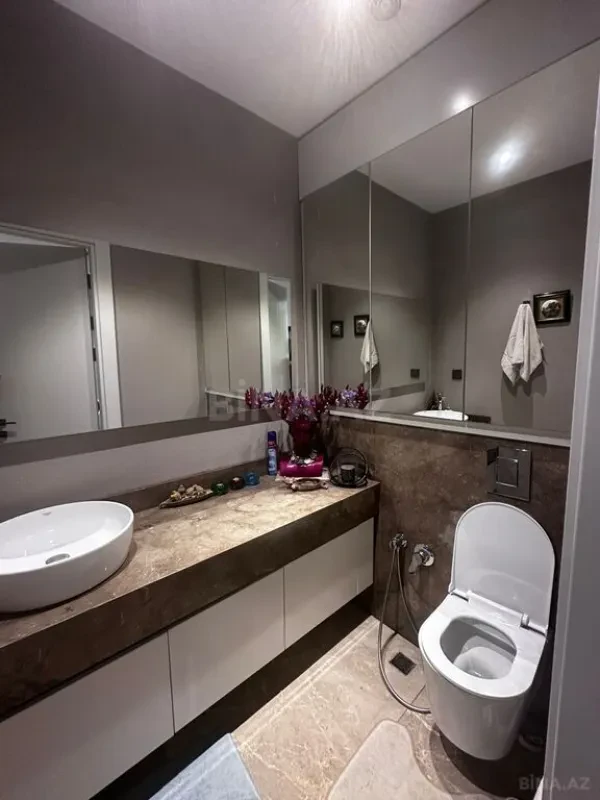 Kirayə verilir 3 otaqlı mənzil 120 m²