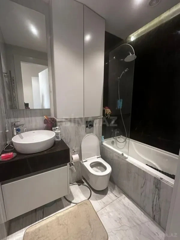 Kirayə verilir 3 otaqlı mənzil 120 m²