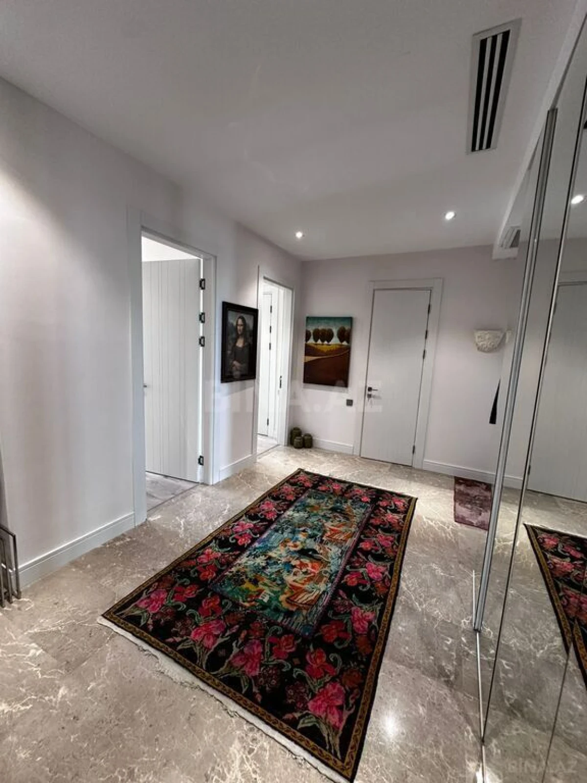 Kirayə verilir 3 otaqlı mənzil 120 m²