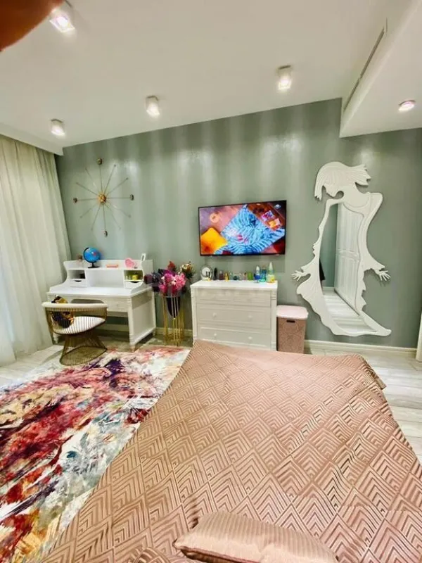 Kirayə verilir 3 otaqlı mənzil 130 m²