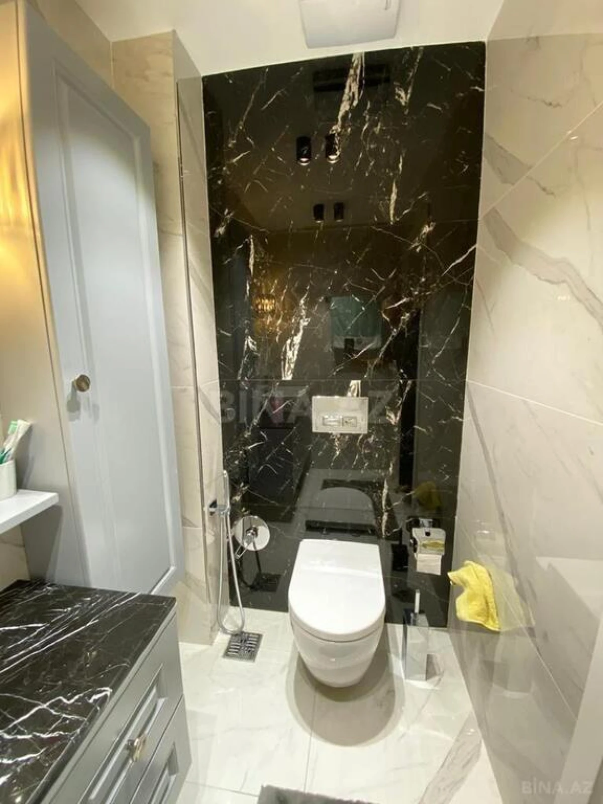 Kirayə verilir 3 otaqlı mənzil 130 m²