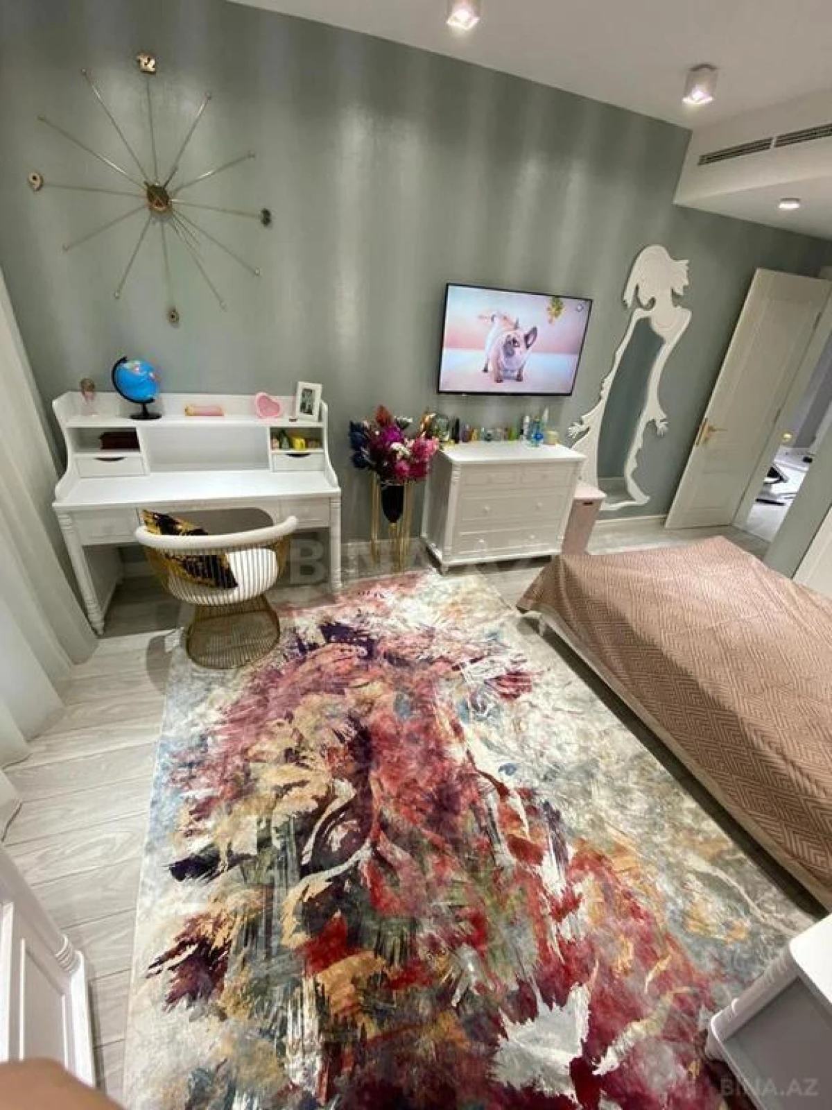 Kirayə verilir 3 otaqlı mənzil 130 m²