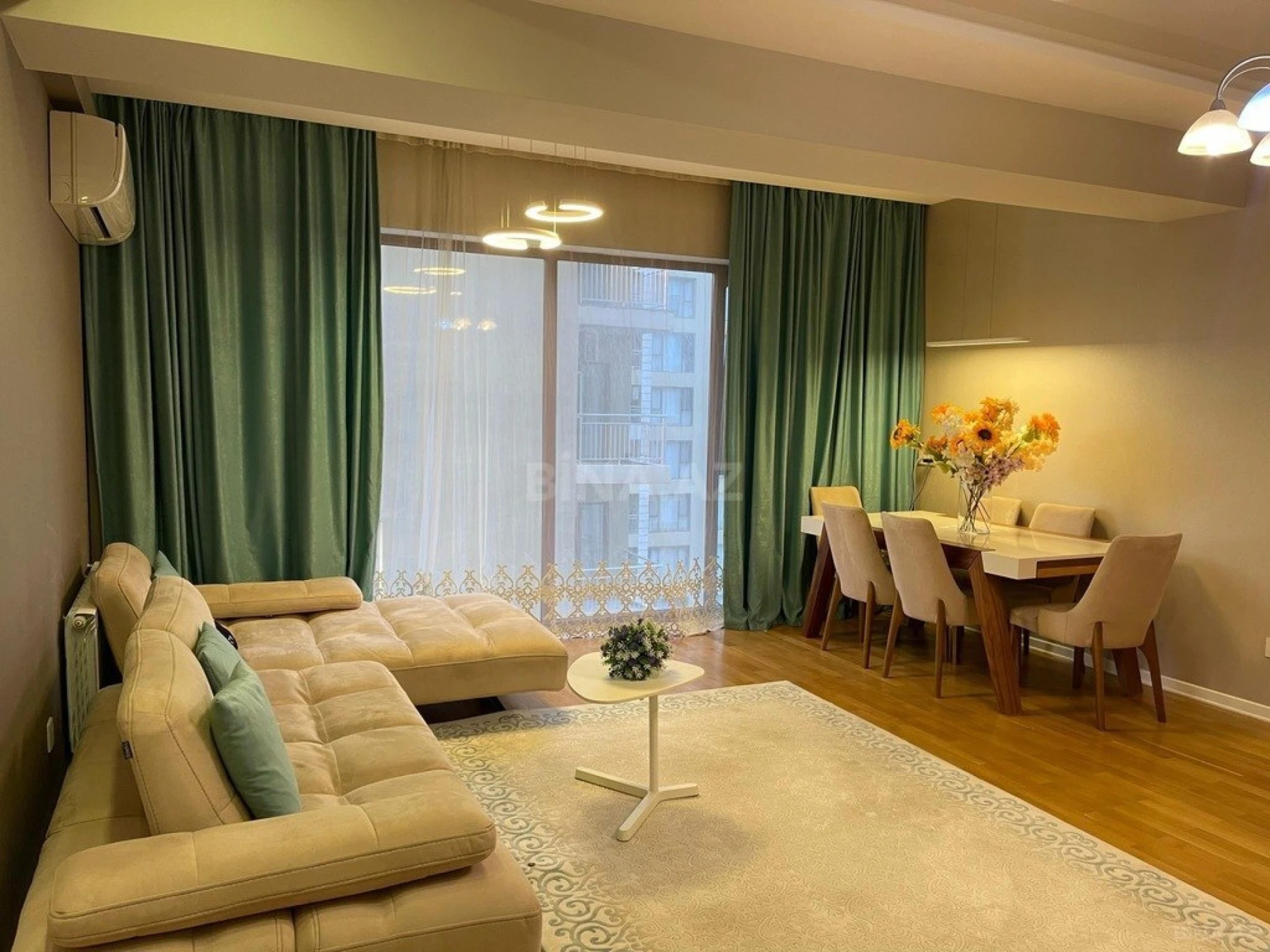 Kirayə verilir 2 otaqlı mənzil 89 m²