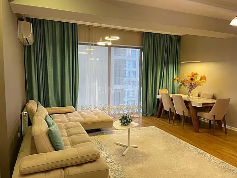 Kirayə verilir 2 otaqlı mənzil 89 m²