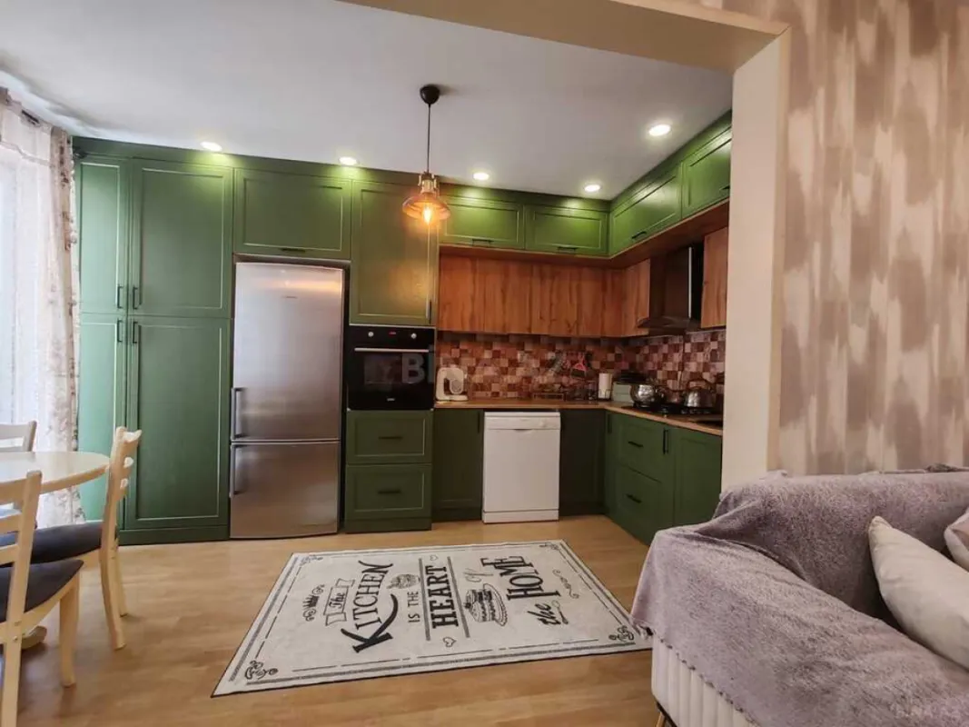 Satılır 3 otaqlı mənzil 112 m²