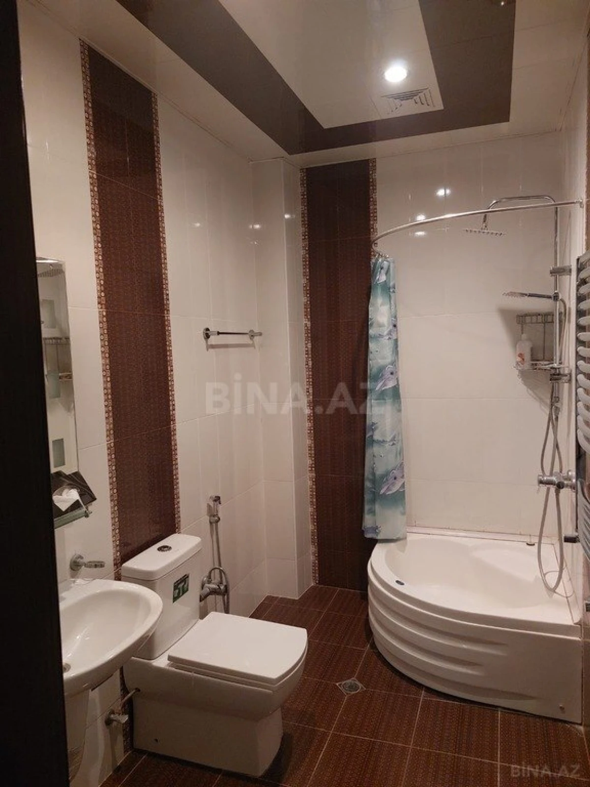 Kirayə verilir 2 otaqlı mənzil 80 m²