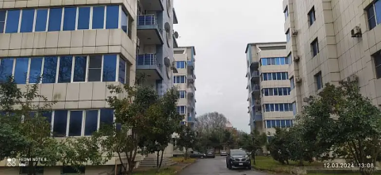 Satılır 2 otaqlı mənzil 92.5 m²