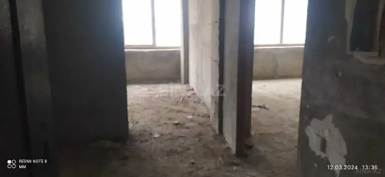 Satılır 2 otaqlı mənzil 92.5 m²