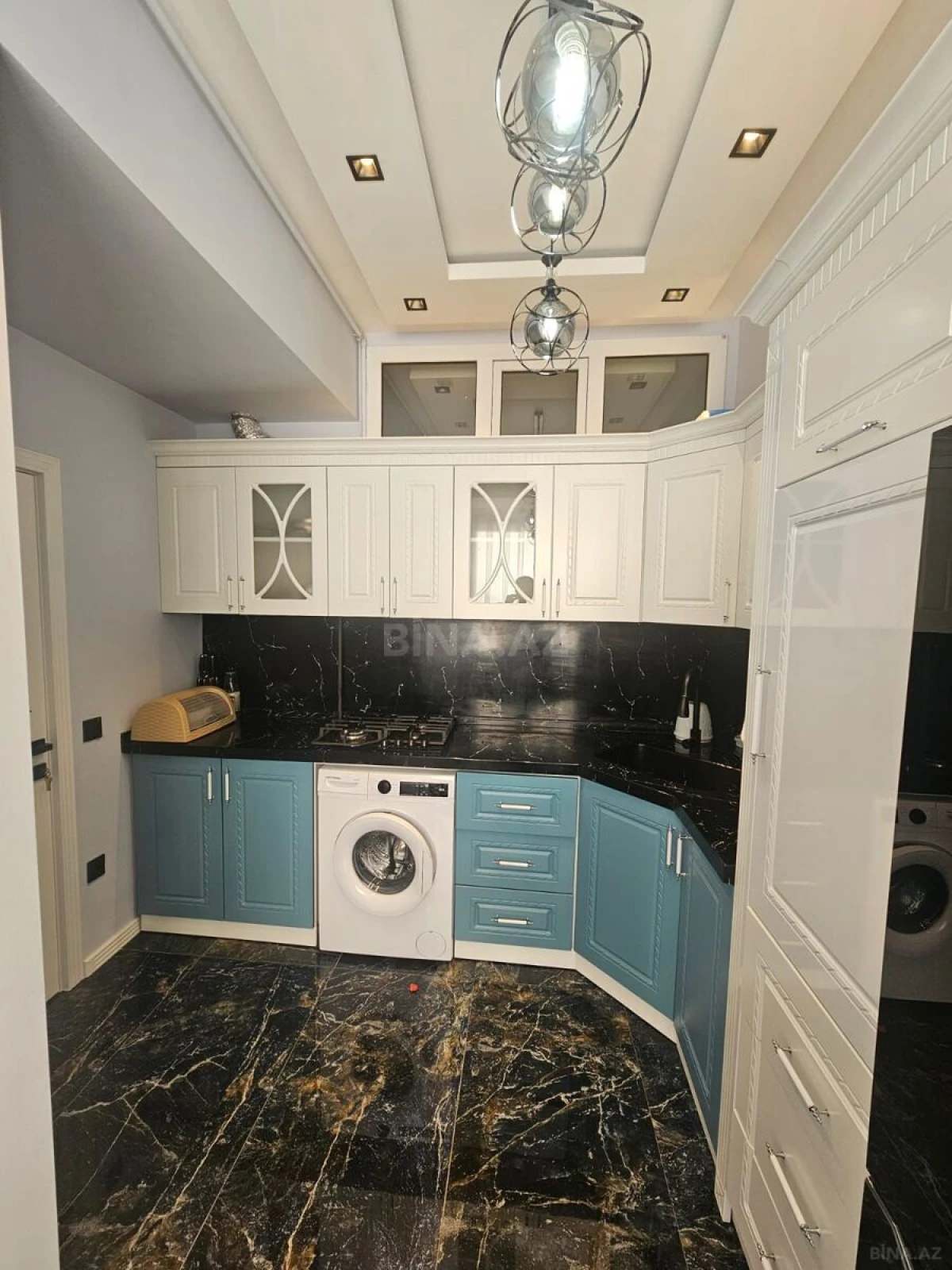 Satılır 2 otaqlı mənzil 76 m²