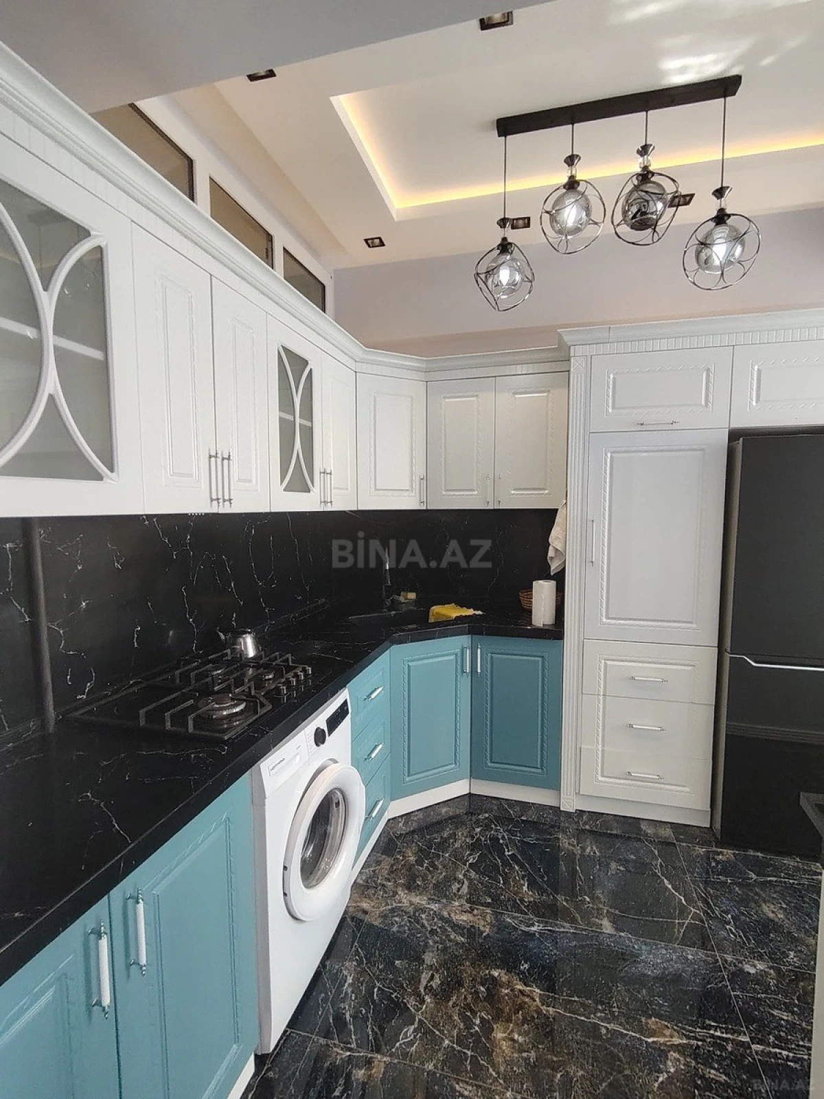 Satılır 2 otaqlı mənzil 76 m²