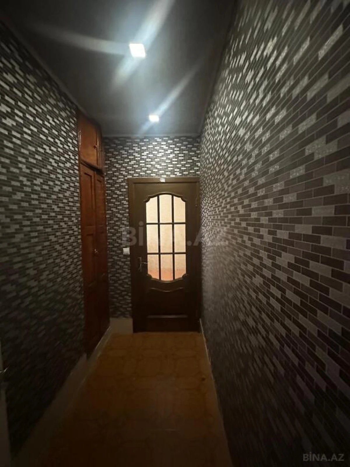 Satılır 2 otaqlı mənzil 55 m²