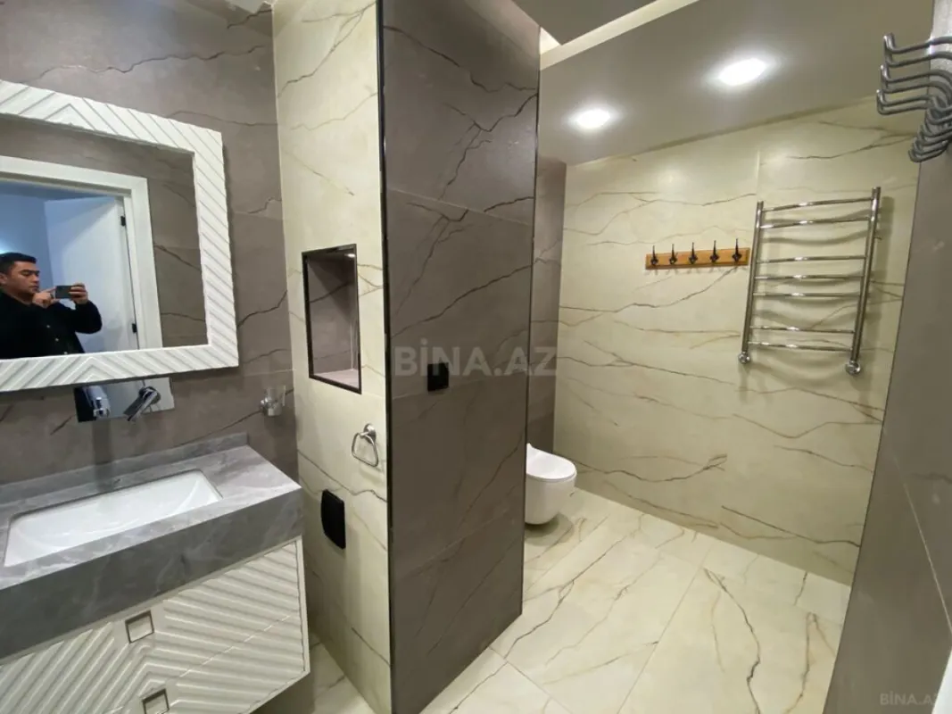 Satılır 3 otaqlı mənzil 92 m²
