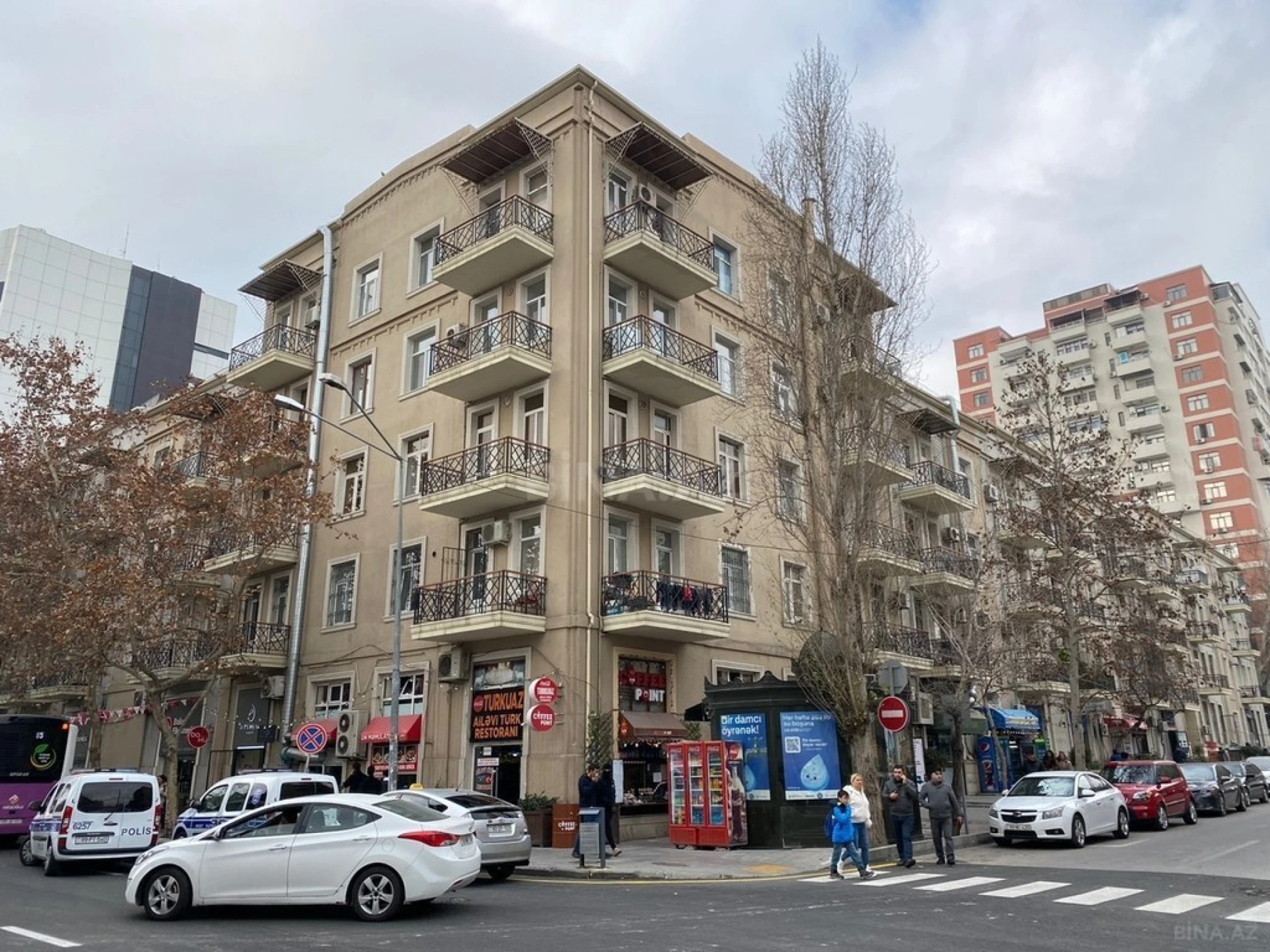 Satılır 3 otaqlı mənzil 92 m²