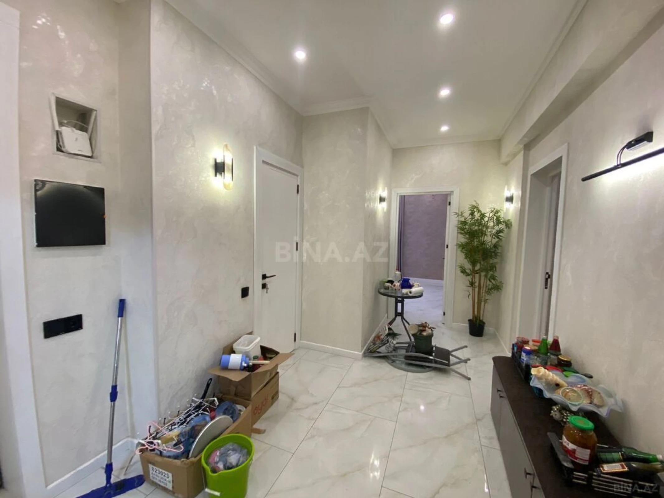 Satılır 3 otaqlı mənzil 92 m²