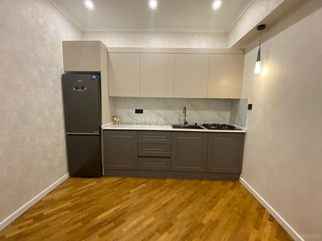 Satılır 3 otaqlı mənzil 92 m²