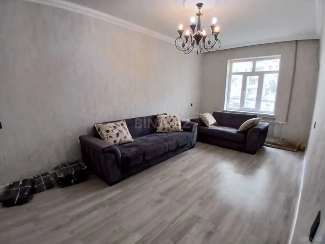 Satılır 3 otaqlı mənzil 80 m²