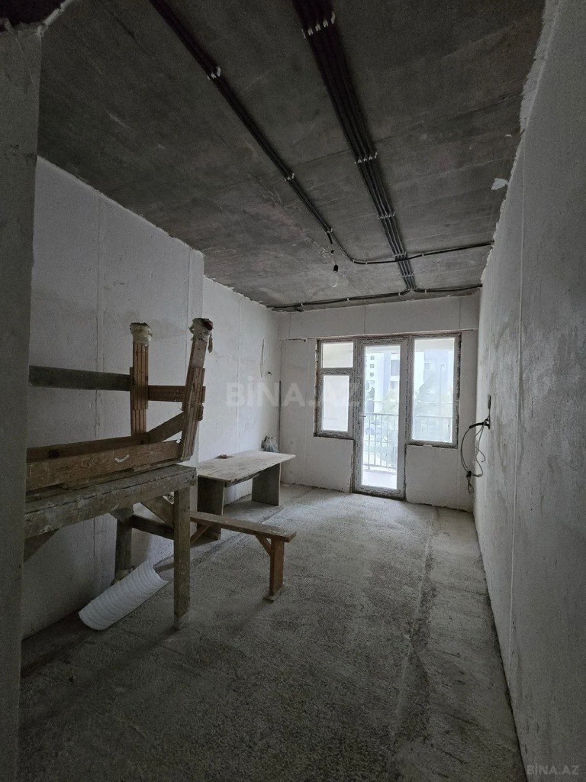 Satılır 3 otaqlı mənzil 95 m²