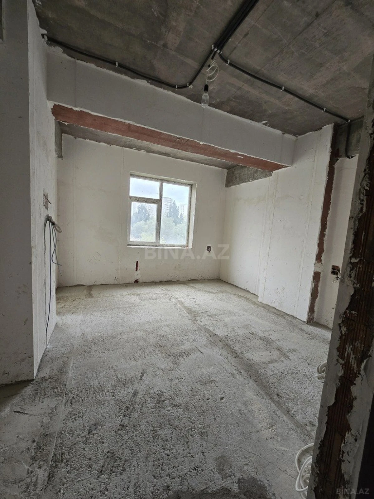 Satılır 3 otaqlı mənzil 95 m²