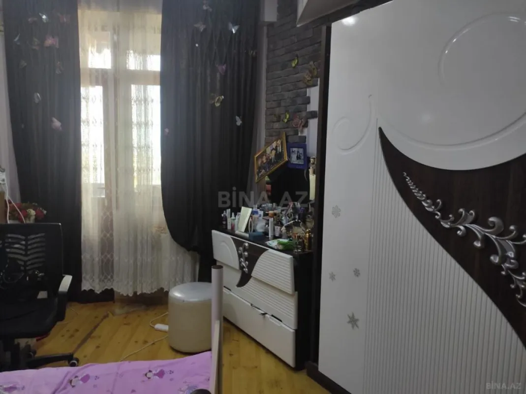 Satılır 2 otaqlı mənzil 78 m²