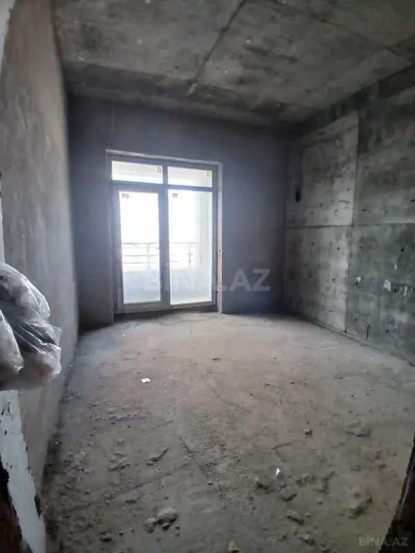 Satılır 2 otaqlı mənzil 118 m²