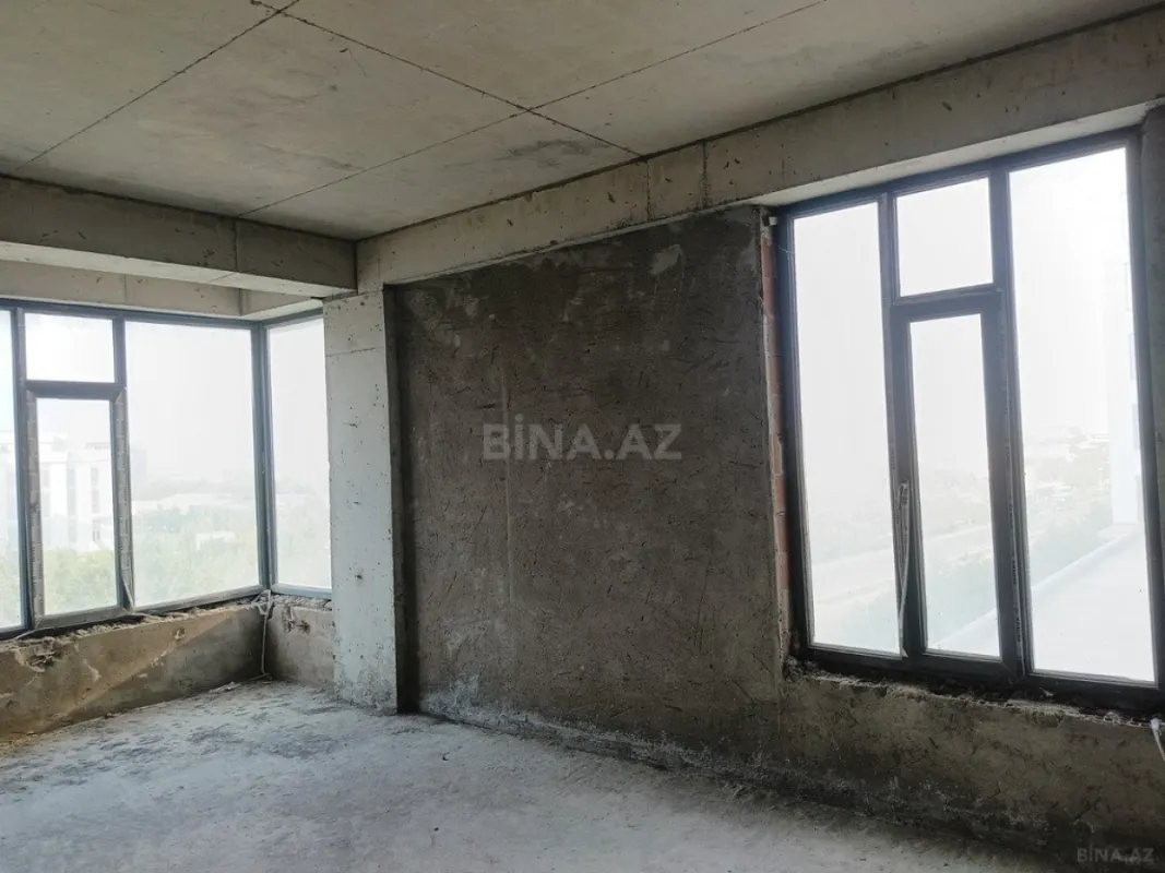 Satılır 2 otaqlı mənzil 118 m²