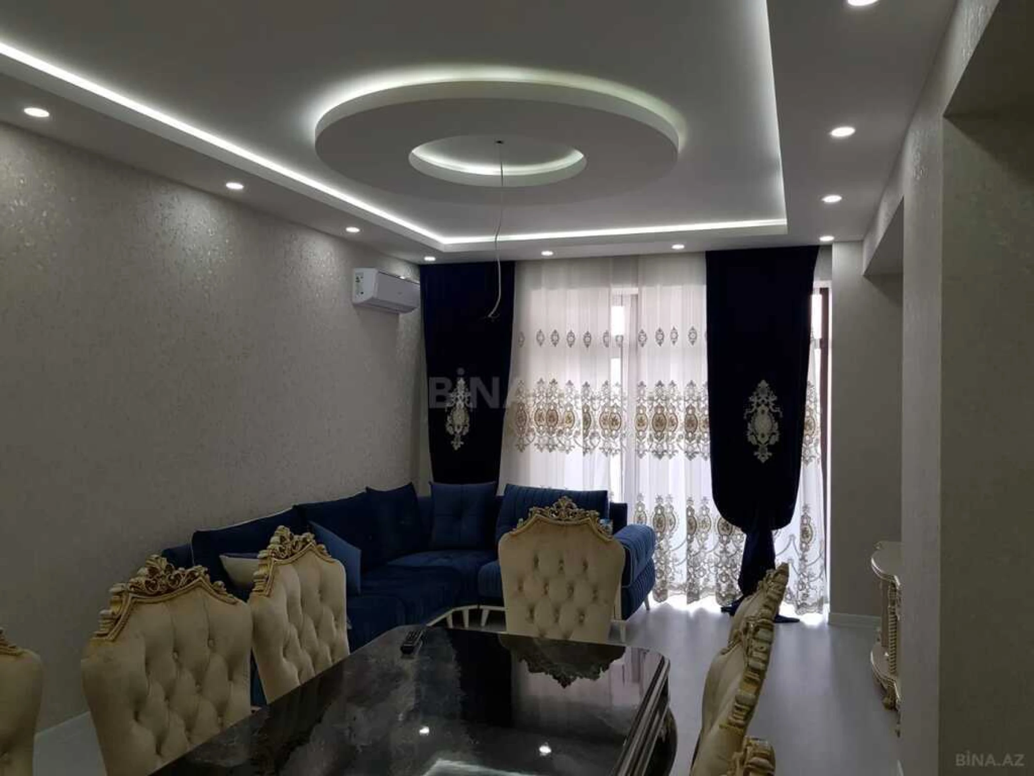 Kirayə verilir 3 otaqlı mənzil 145 m²