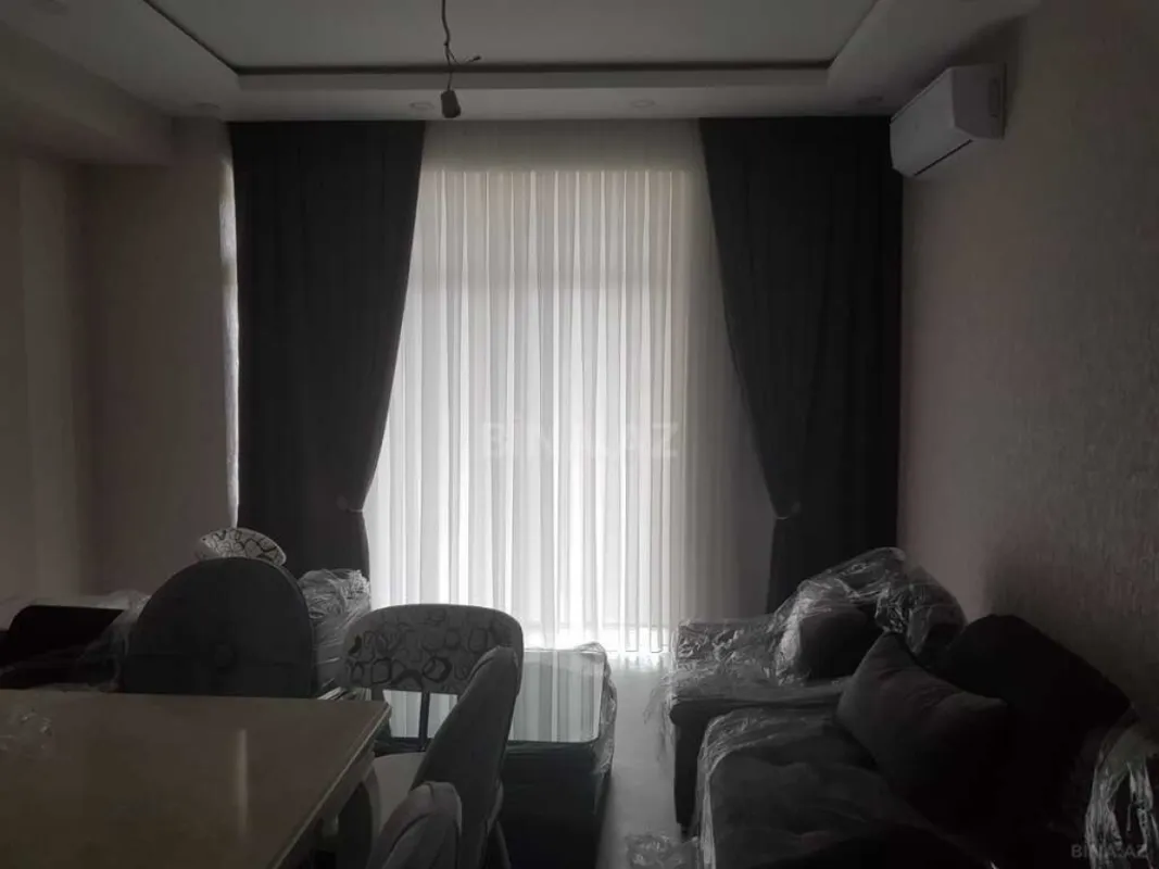 Kirayə verilir 3 otaqlı mənzil 145 m²