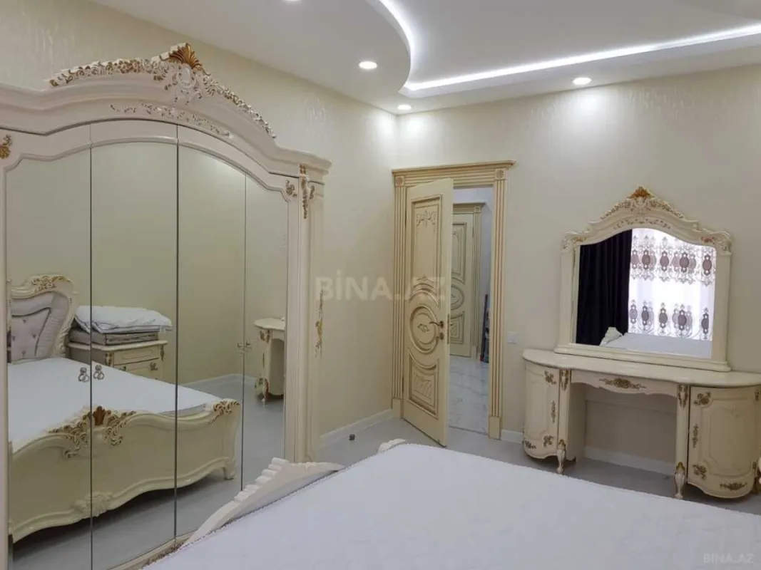 Kirayə verilir 3 otaqlı mənzil 145 m²