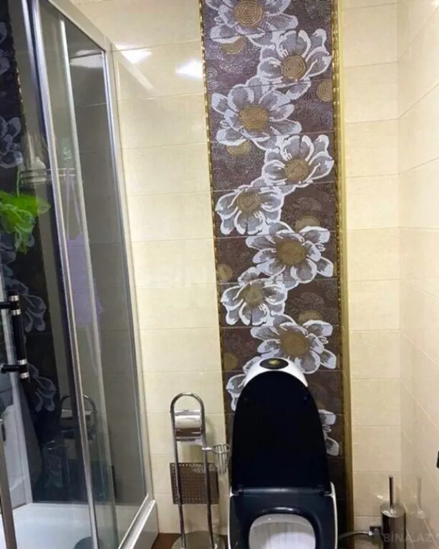 Satılır 3 otaqlı mənzil 165 m²