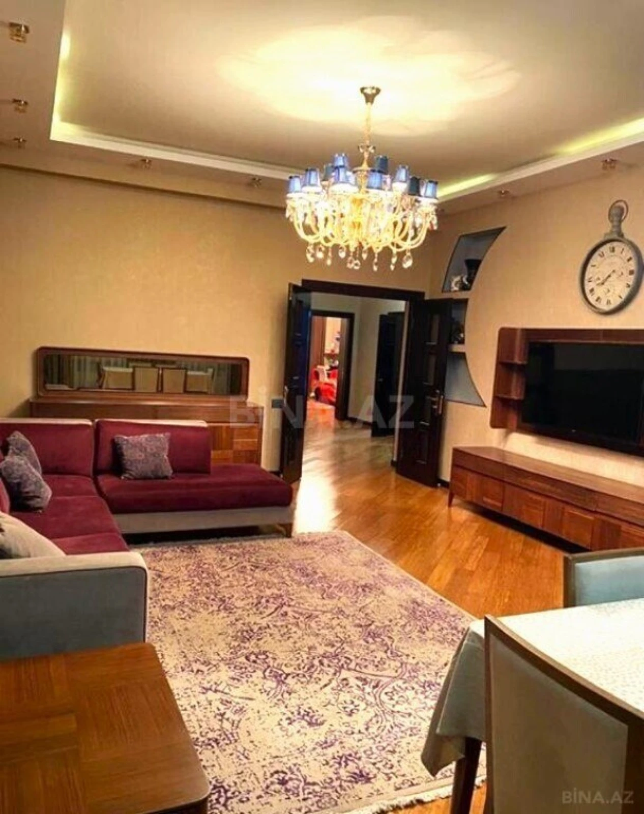 Satılır 3 otaqlı mənzil 165 m²