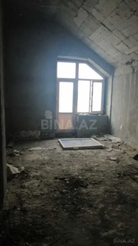 Satılır 3 otaqlı mənzil 134 m²