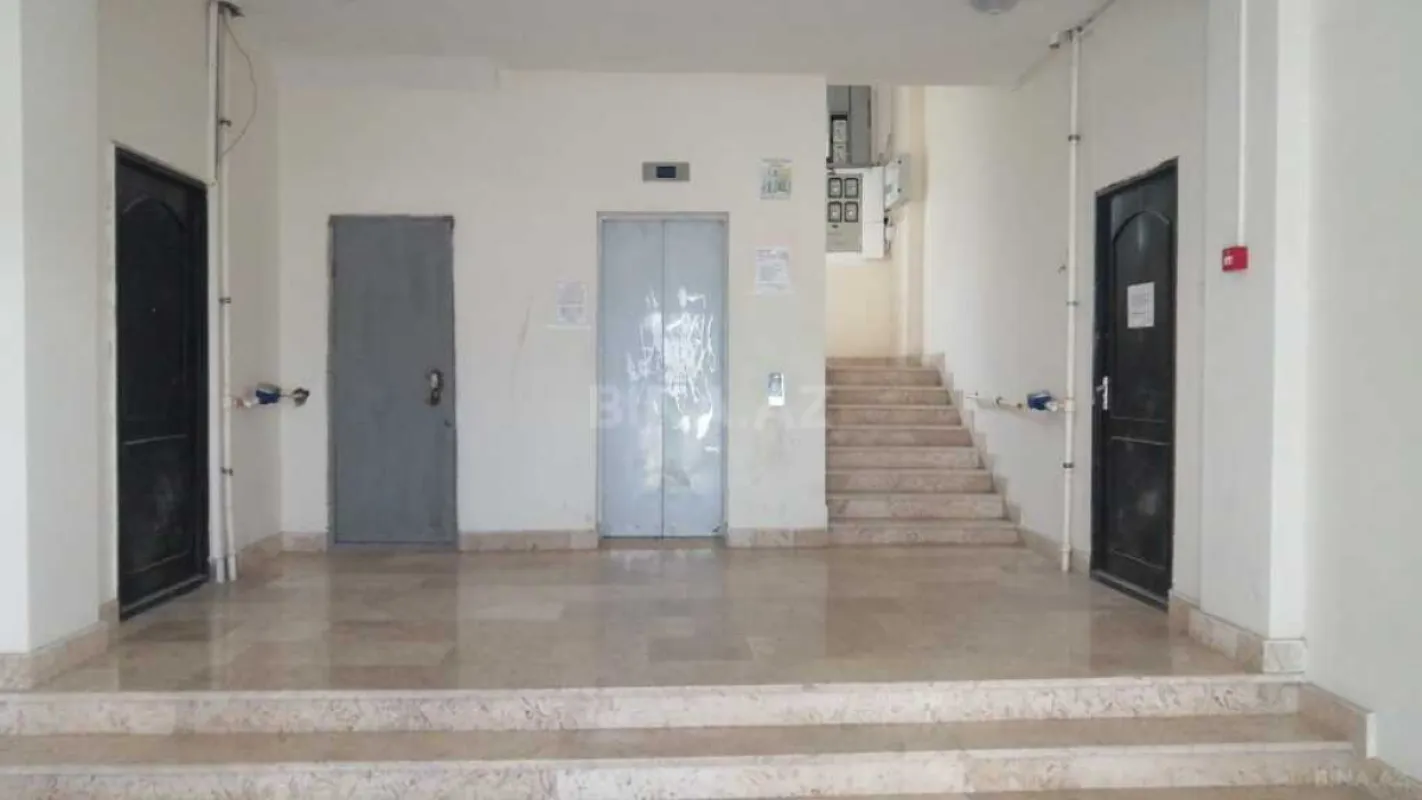 Satılır 3 otaqlı mənzil 134 m²