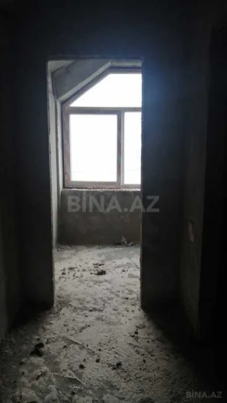 Satılır 3 otaqlı mənzil 134 m²