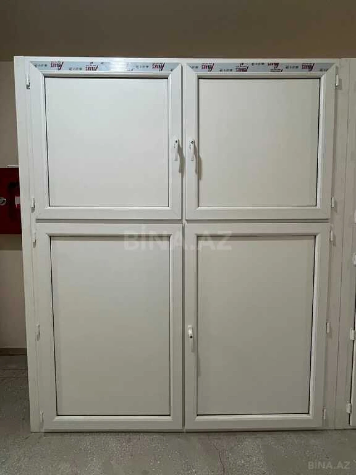 Satılır 4 otaqlı mənzil 155 m²