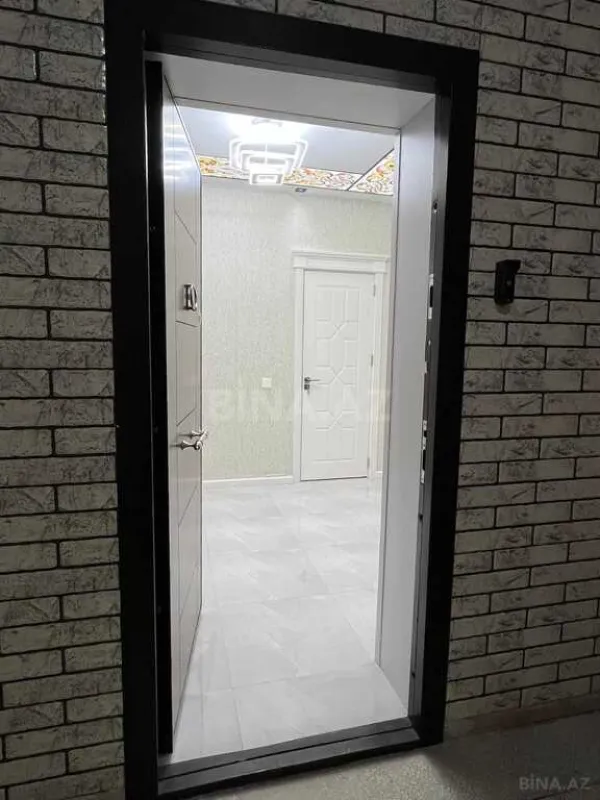 Satılır 4 otaqlı mənzil 155 m²