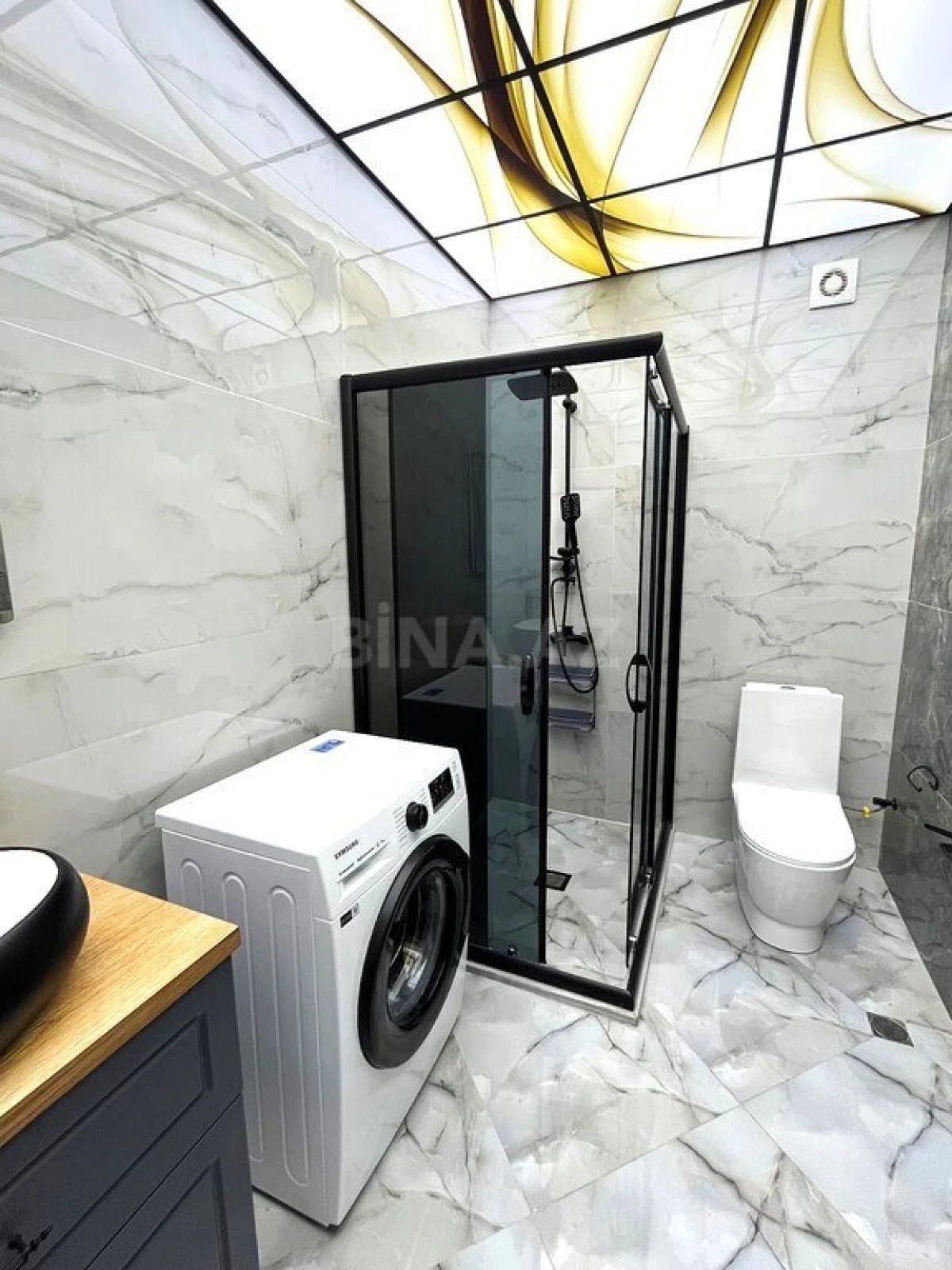 Satılır 4 otaqlı mənzil 155 m²