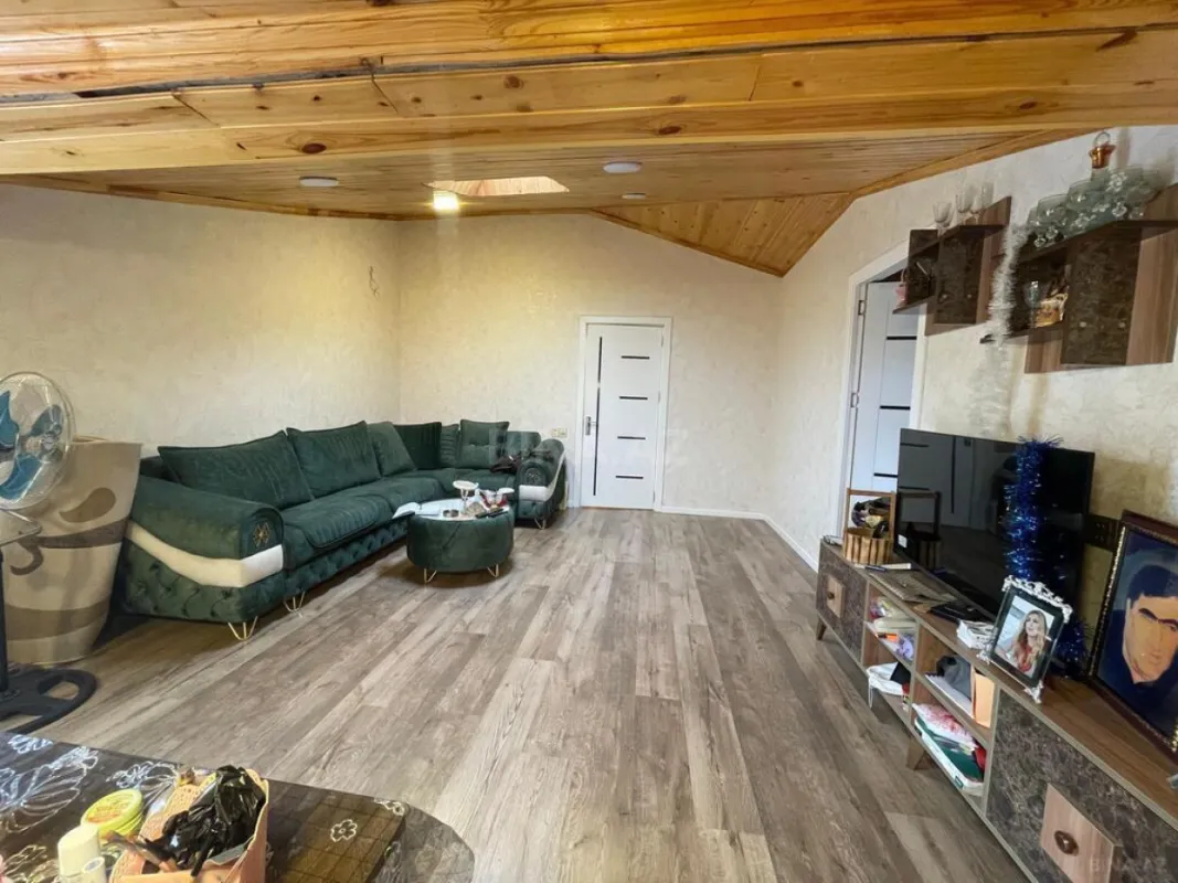 Satılır 2 otaqlı mənzil 67 m²