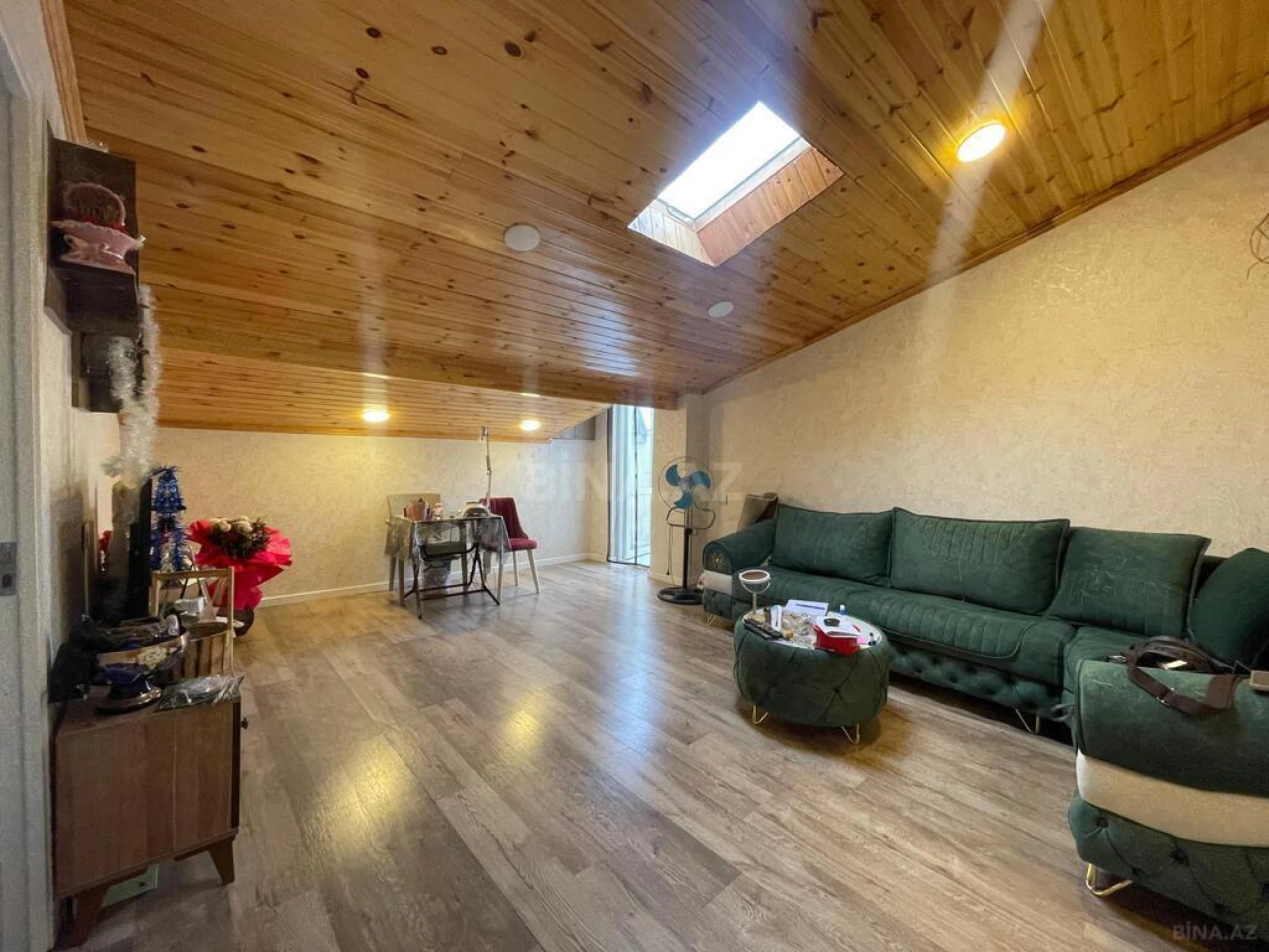 Satılır 2 otaqlı mənzil 67 m²