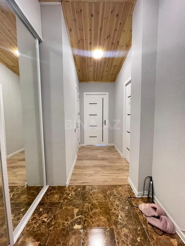 Satılır 2 otaqlı mənzil 67 m²