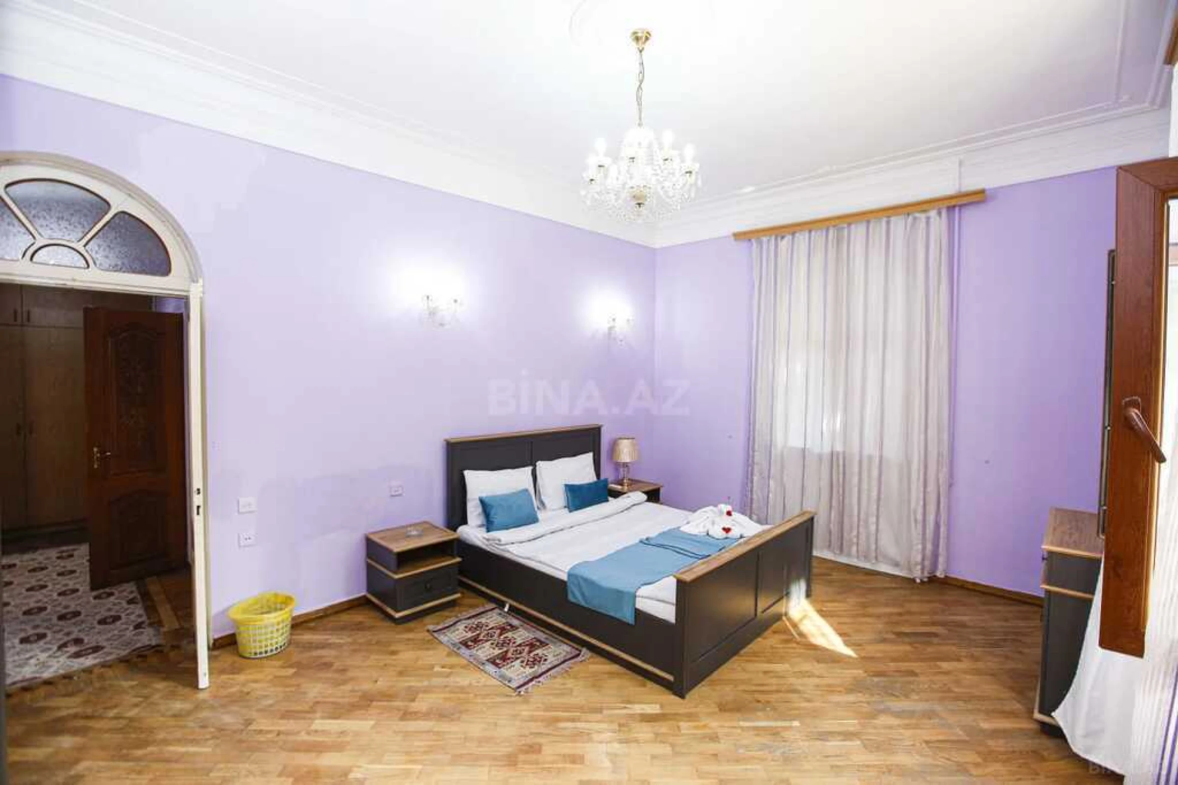 Kirayə verilir 7 otaqlı həyət evi 380 m²