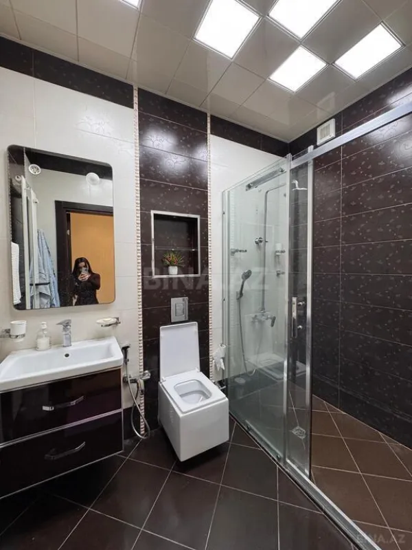 Satılır 3 otaqlı mənzil 113 m²