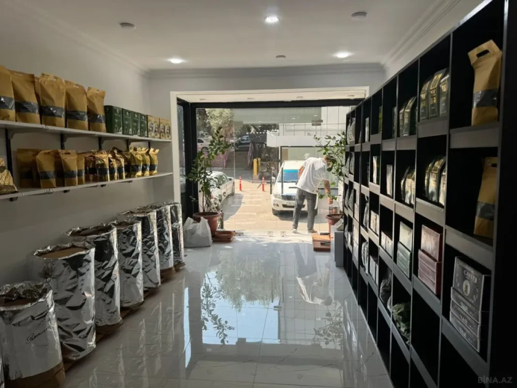 Satılır obyekt 65 m²