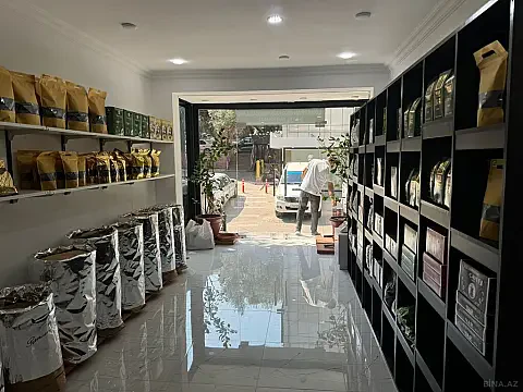 Satılır obyekt 65 m² — Bakı, Memar Əcəmi yanı 65.00 m²