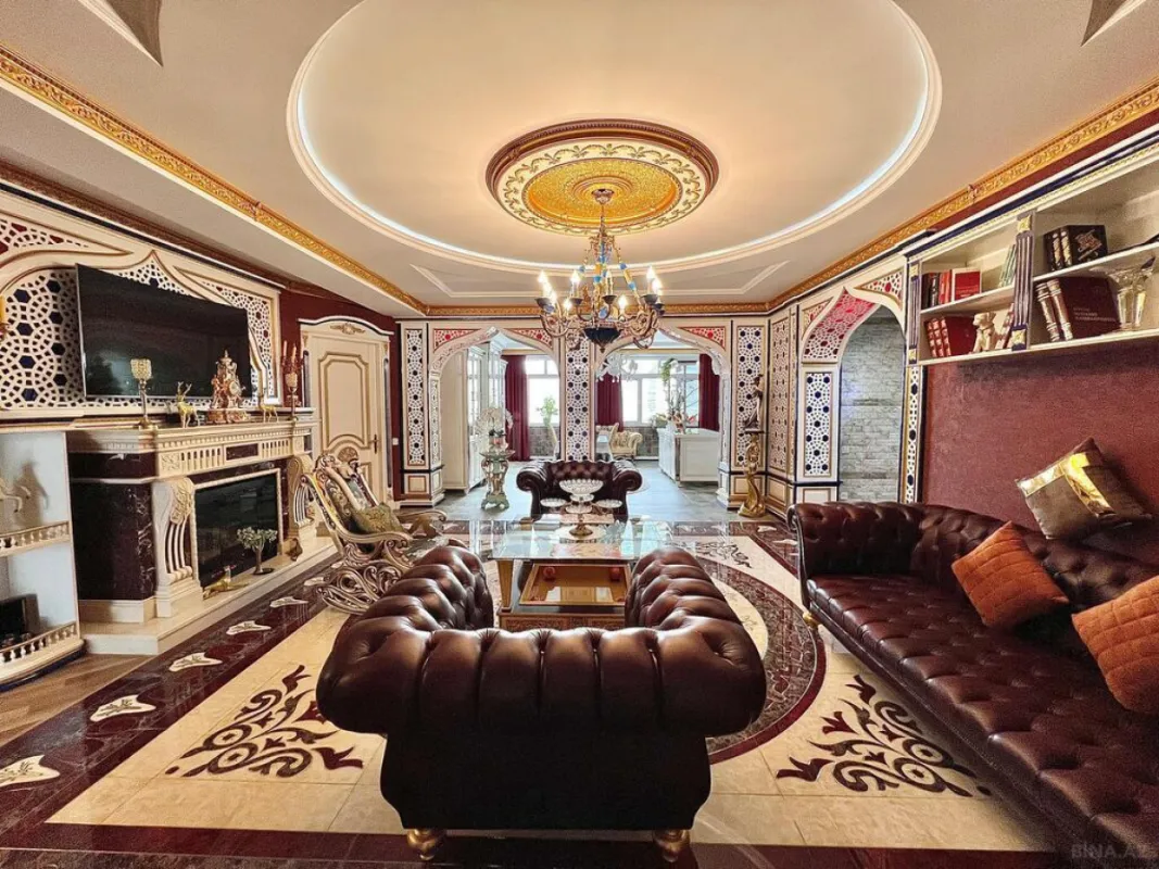 Satılır 8 otaqlı mənzil 365 m²