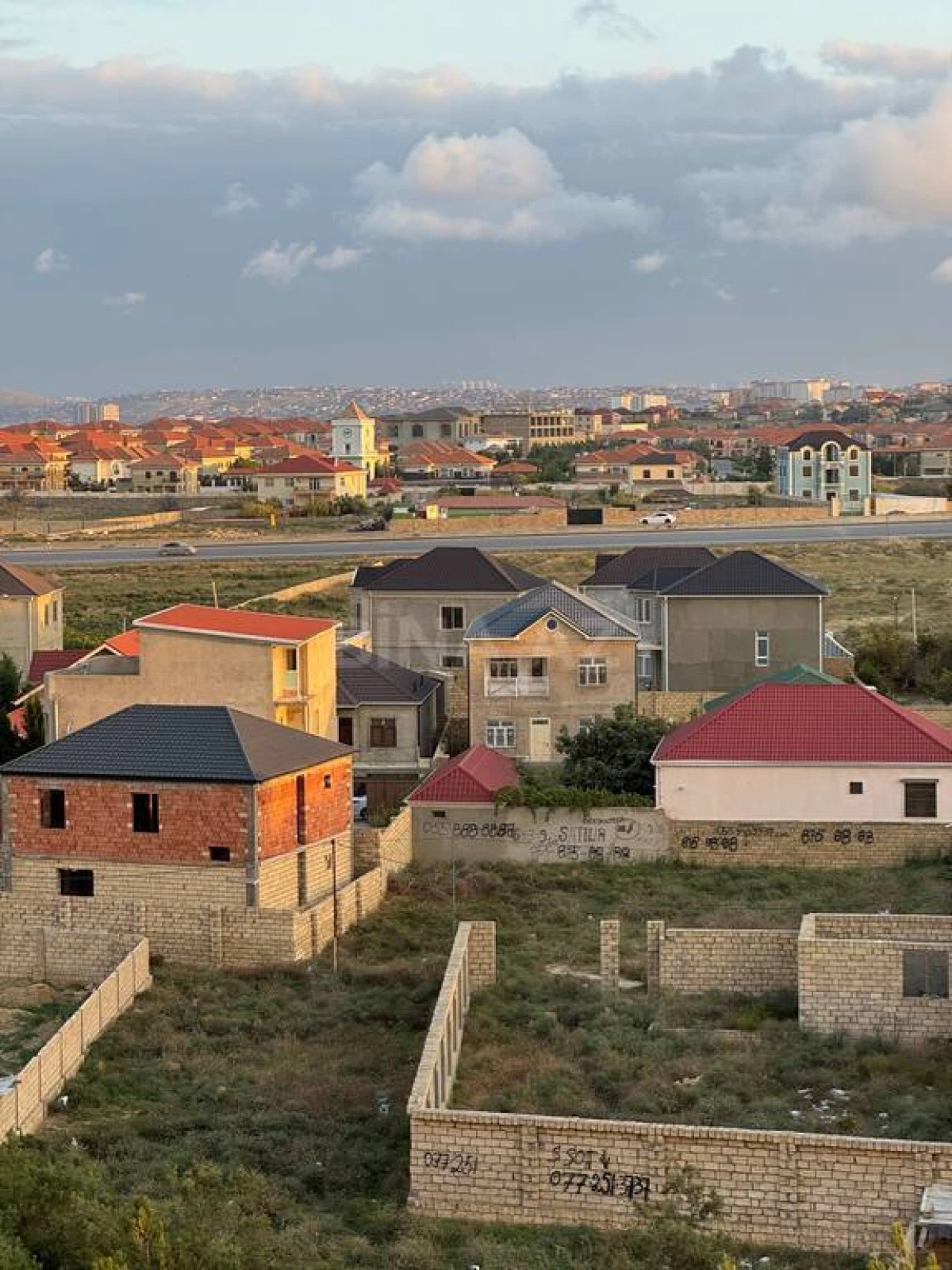 Satılır 2 otaqlı mənzil 55 m²