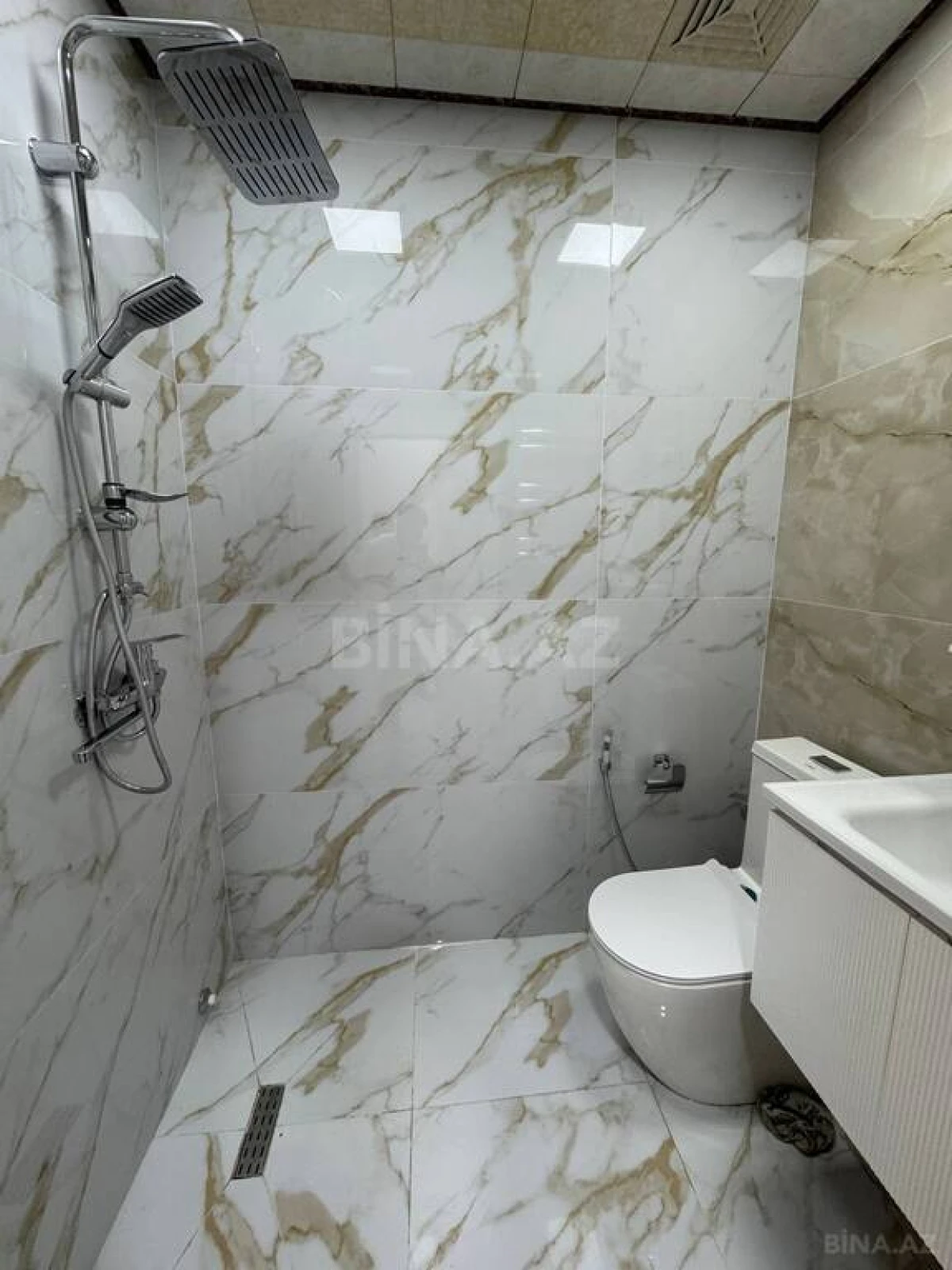 Satılır 2 otaqlı mənzil 55 m²