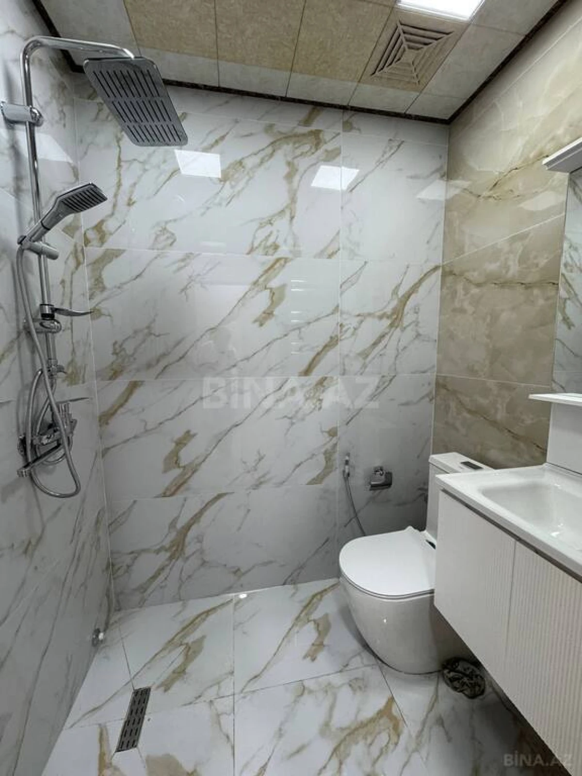 Satılır 2 otaqlı mənzil 55 m²
